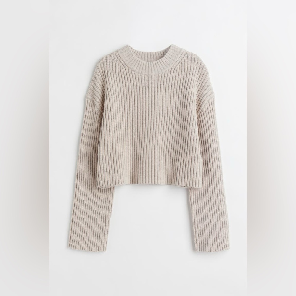 Oatmeal color crop sweater from H&M